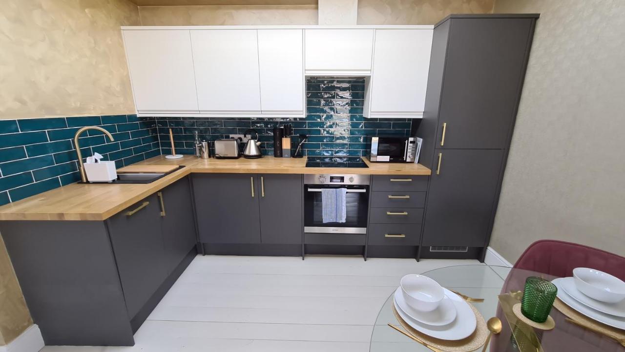 The Loughborough - Elegant, Glamourous Boutique 1 Bed, Central Труро Екстер'єр фото